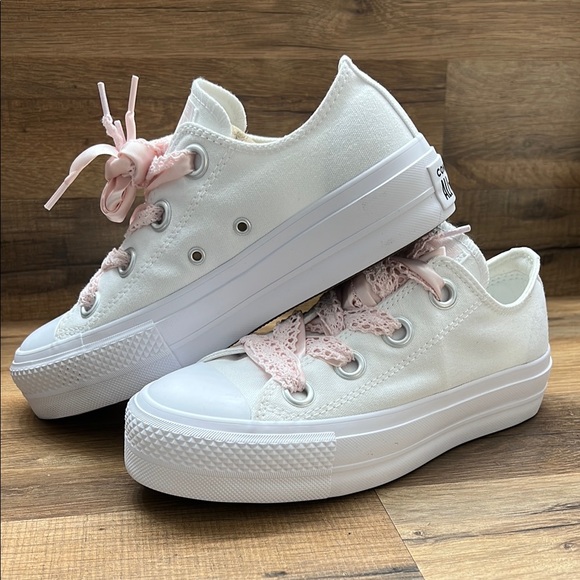 Converse White Sneakers with Pink Lace platform - Picture 3 of 7